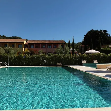 Le Corti Del Sole Aparthotel