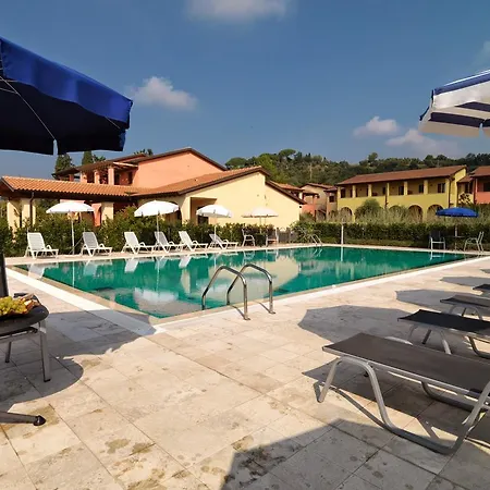 Aparthotel Le Corti Del Sole 3*