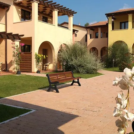 Aparthotel Le Corti Del Sole