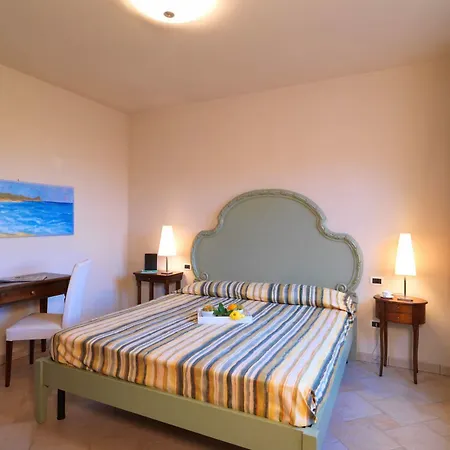 Apartahotel Le Corti Del Sole 3*