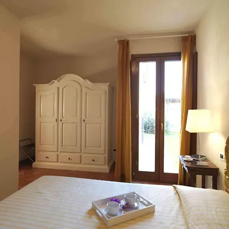 乐科尔蒂德尔索公寓式酒店 4* 宛图里那